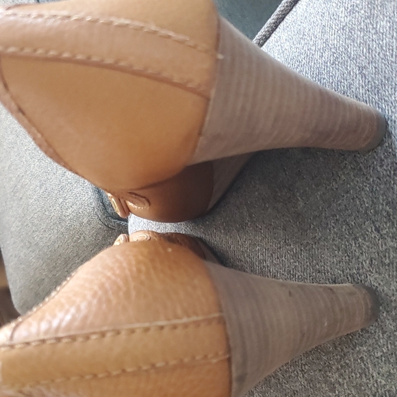 COPY - Size 6 Tory Burch wedges - Picture 4 of 8